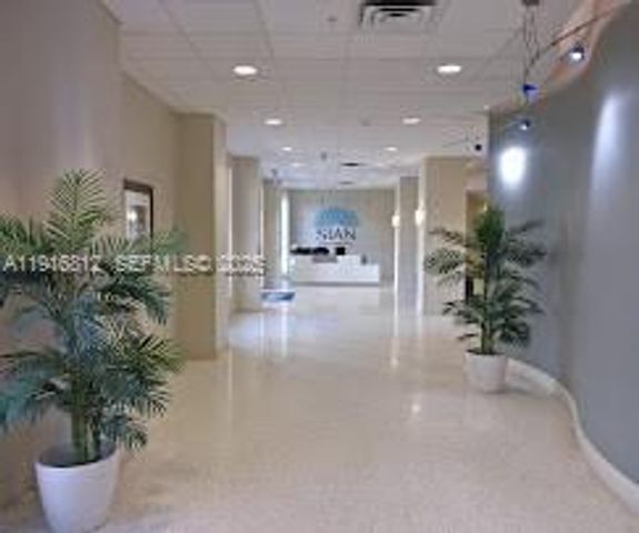 4001 S Ocean Drive 2H, Hollywood, FL 33019
