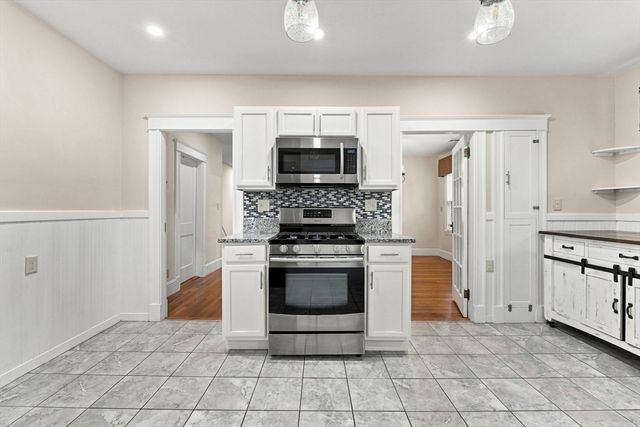 40 County St 2, Peabody, MA 01960