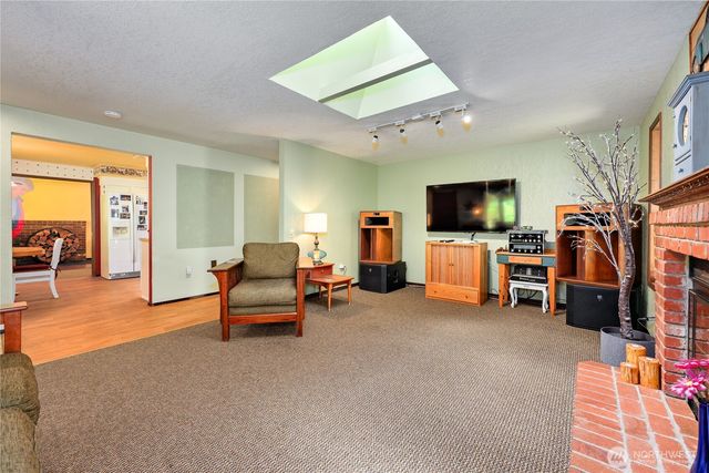 21988 Urdahl Road NW, Poulsbo, WA 98370