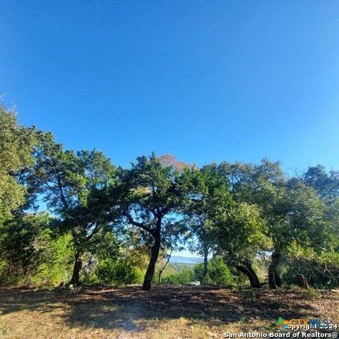 152 Mountainview Drive, Canyon Lake, TX 78133