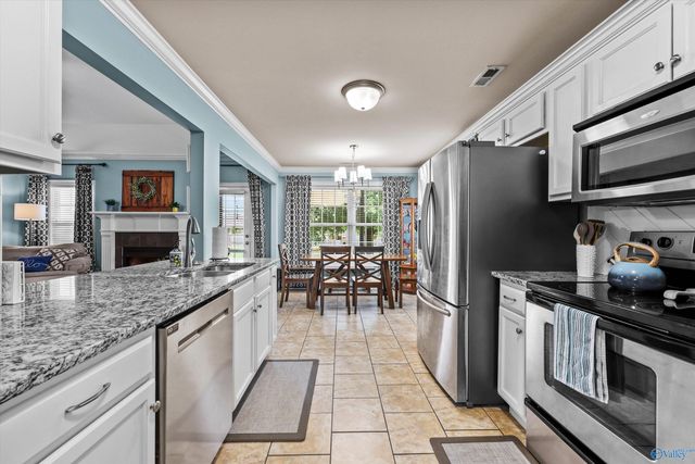518 Bell Circle, Huntsville, AL 35811