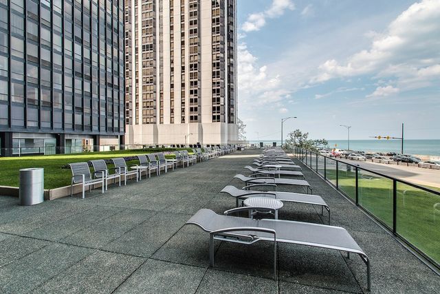 900 N LAKE SHORE Drive 812, Chicago, IL 60611