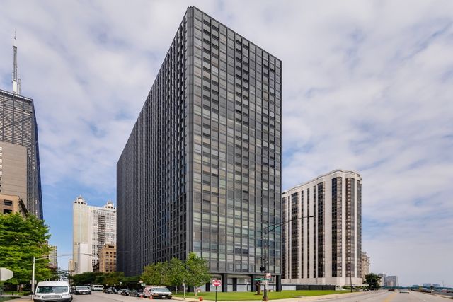 900 N LAKE SHORE Drive 812, Chicago, IL 60611