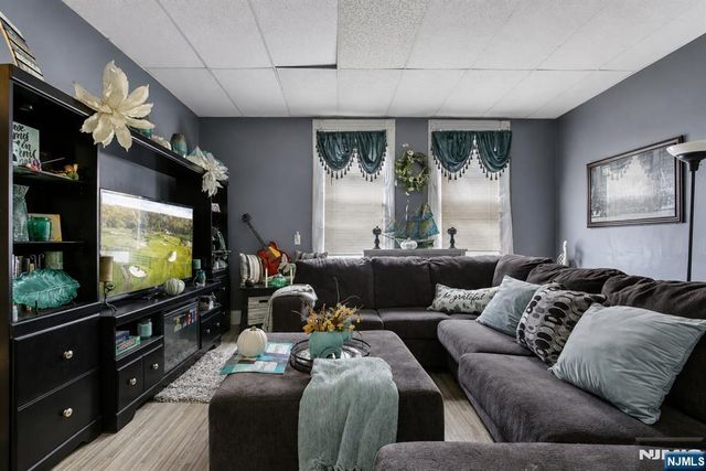 220 Garfield Avenue, Jersey City, NJ 07305