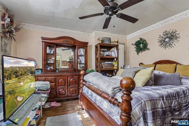220 Garfield Avenue, Jersey City, NJ 07305