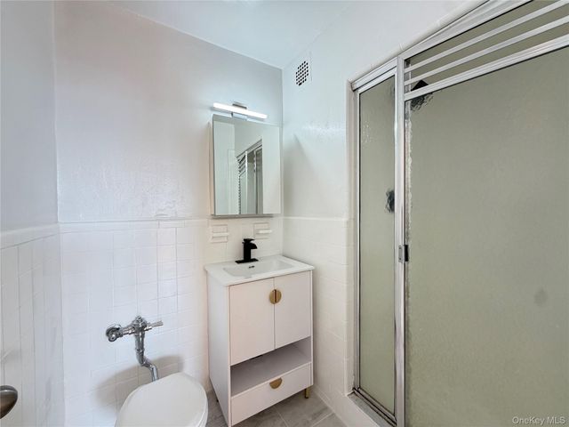 10-40 Neilson Street 3N, Far Rockaway, NY 11691
