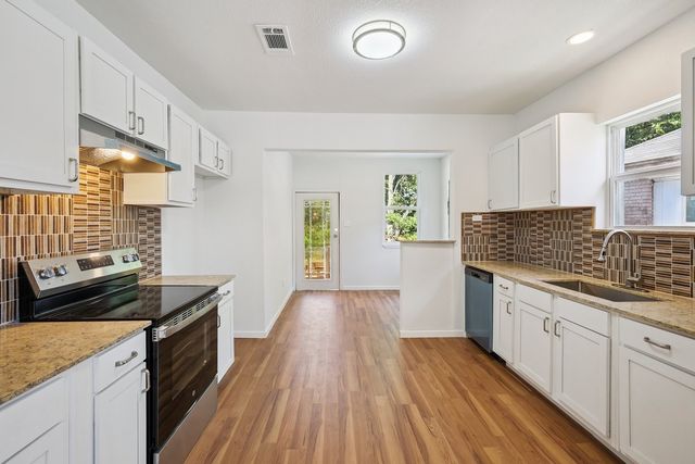 2019 Berwick Avenue, Dallas, TX 75203