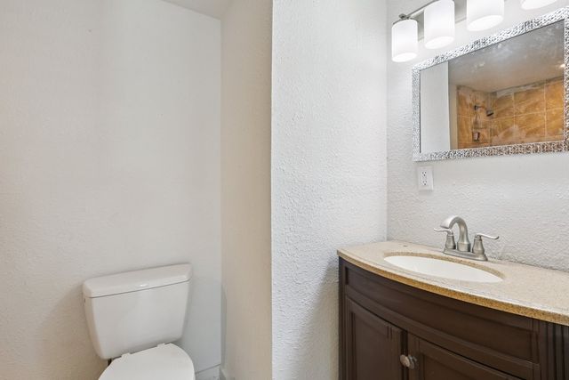2019 Berwick Avenue, Dallas, TX 75203