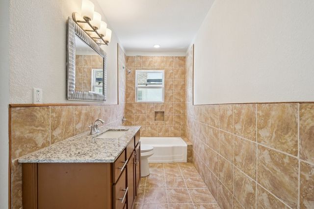 2019 Berwick Avenue, Dallas, TX 75203