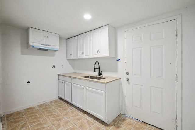 2019 Berwick Avenue, Dallas, TX 75203