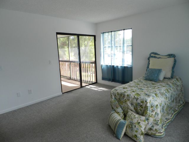 1110 E Lakeview Dr Drive E, Royal Palm Beach, FL 33411