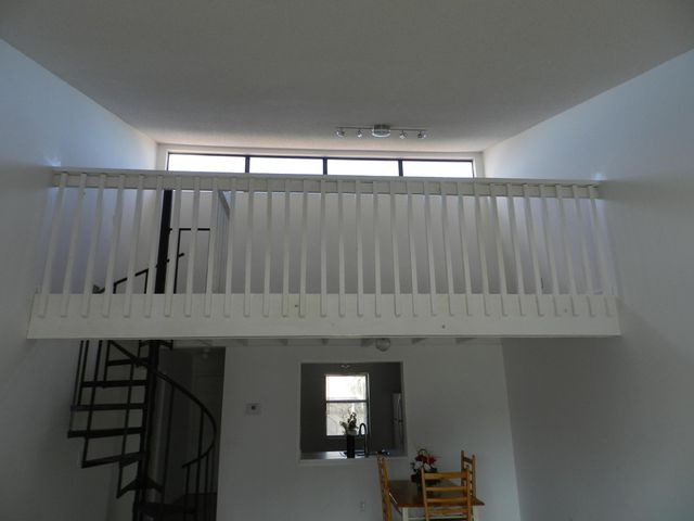 1110 E Lakeview Dr Drive E, Royal Palm Beach, FL 33411