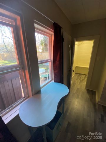 525 Park Drive, Statesville, NC 28677