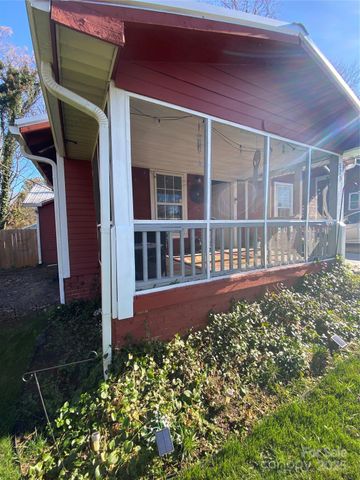 525 Park Drive, Statesville, NC 28677