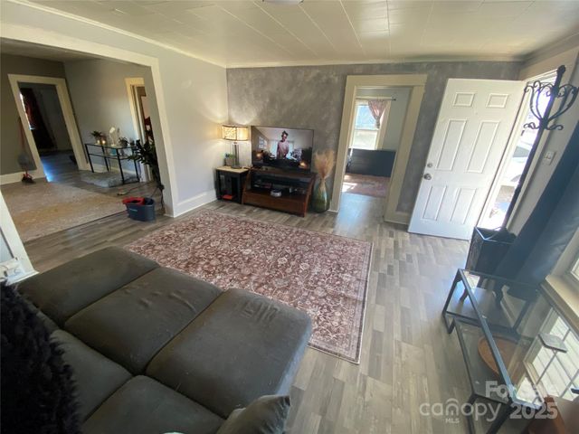 525 Park Drive, Statesville, NC 28677