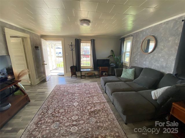 525 Park Drive, Statesville, NC 28677