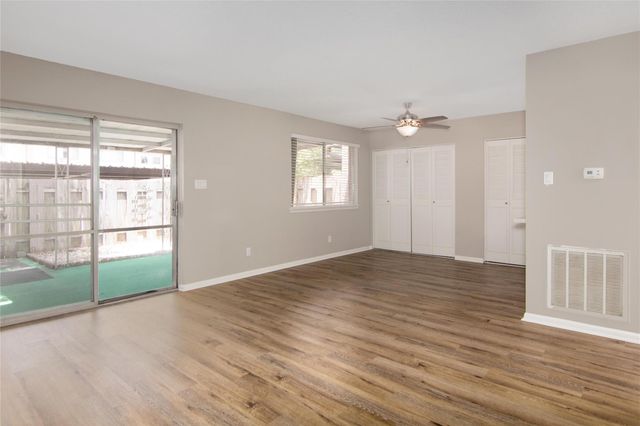 2320 Shadowdale Drive 296, Houston, TX 77043