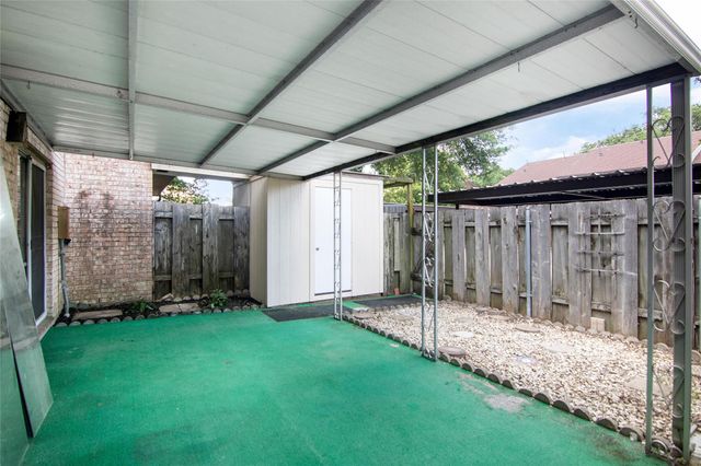 2320 Shadowdale Drive 296, Houston, TX 77043