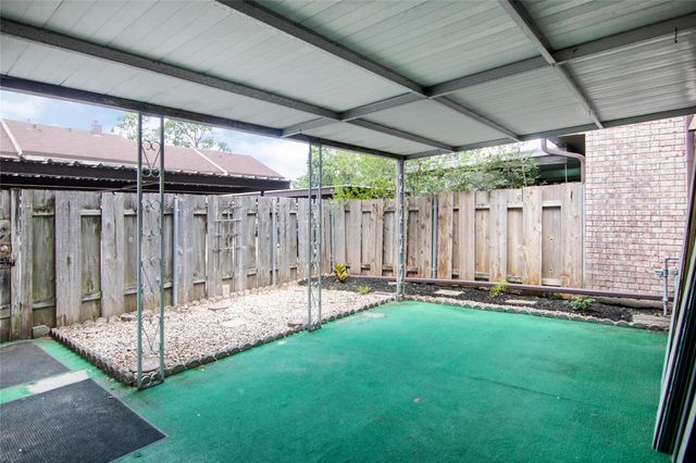 2320 Shadowdale Drive 296, Houston, TX 77043