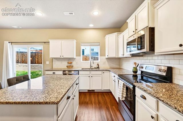 7208 Cat Tail Creek Drive, Colorado Springs, CO 80923
