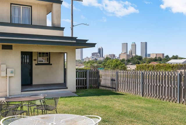 1401 S Quaker Avenue, Tulsa, OK 74120