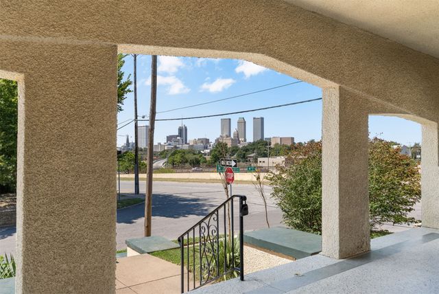 1401 S Quaker Avenue, Tulsa, OK 74120