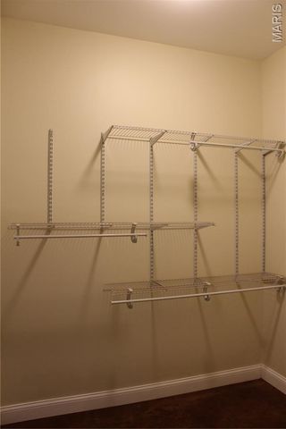 257 S FLORISSANT Road 107, Ferguson, MO 63135