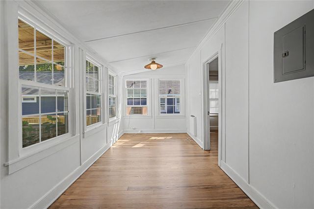 304 Foster Street, Tomball, TX 77375