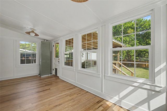 304 Foster Street, Tomball, TX 77375
