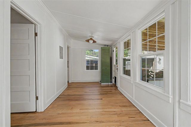 304 Foster Street, Tomball, TX 77375