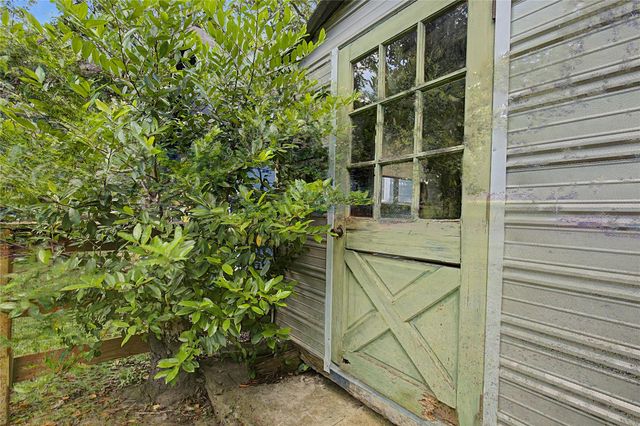 304 Foster Street, Tomball, TX 77375