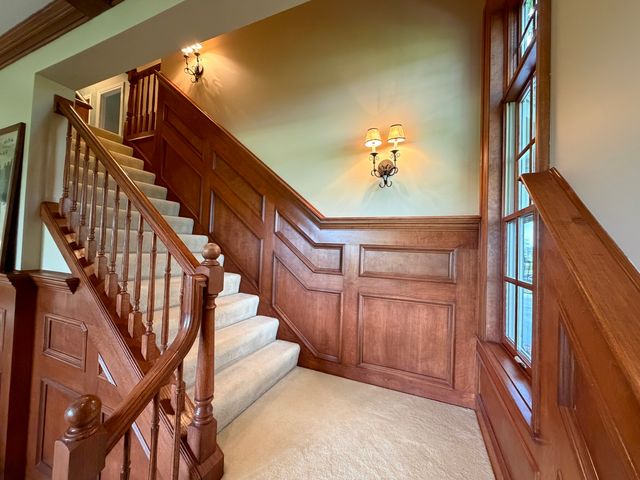 955 Harbor Town Court, Geneva, IL 60134