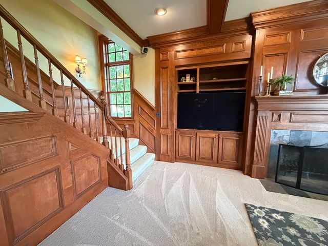 955 Harbor Town Court, Geneva, IL 60134