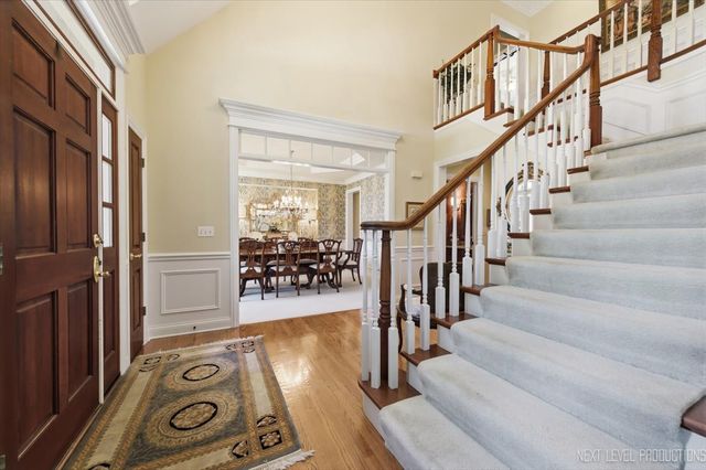 955 Harbor Town Court, Geneva, IL 60134