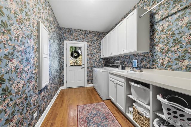 955 Harbor Town Court, Geneva, IL 60134