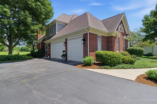 955 Harbor Town Court, Geneva, IL 60134