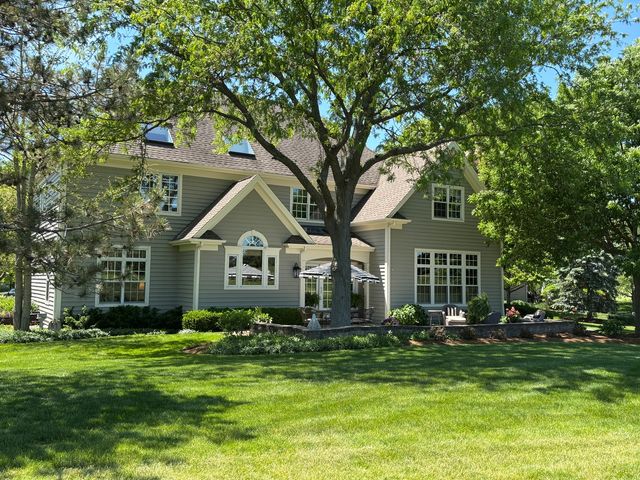 955 Harbor Town Court, Geneva, IL 60134