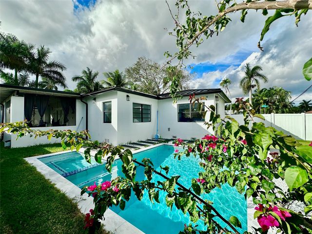 1100 Buchanan Street, Hollywood, FL 33019