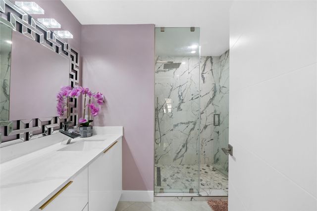 1100 Buchanan Street, Hollywood, FL 33019