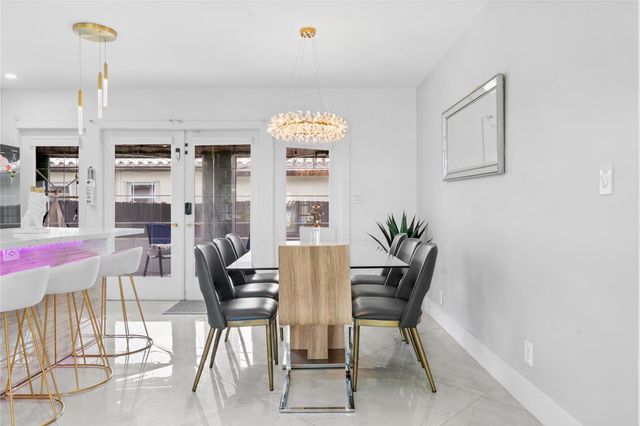 1100 Buchanan Street, Hollywood, FL 33019