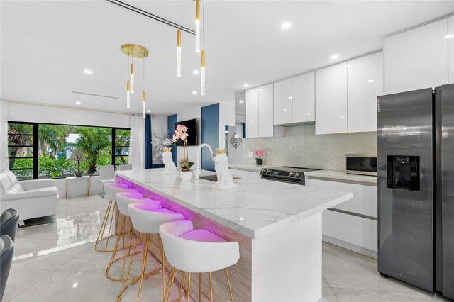 1100 Buchanan Street, Hollywood, FL 33019
