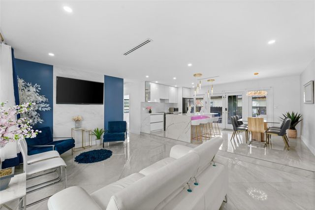1100 Buchanan Street, Hollywood, FL 33019
