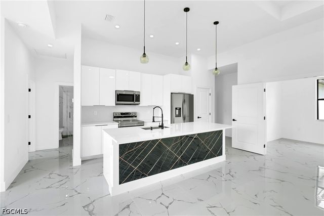 2503 41st ST W, Lehigh Acres, FL 33971