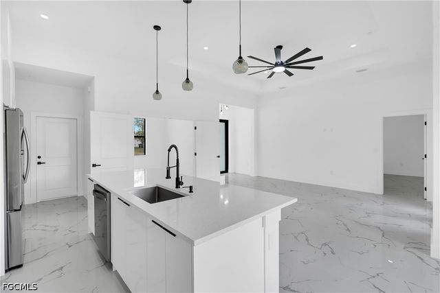 2503 41st ST W, Lehigh Acres, FL 33971