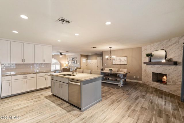 5335 E HILLERY Drive, Scottsdale, AZ 85254