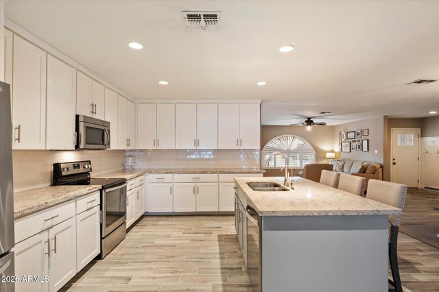 5335 E HILLERY Drive, Scottsdale, AZ 85254