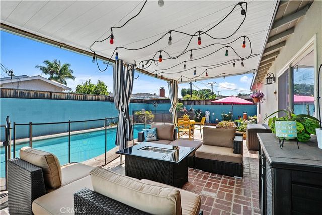 852 Kallin Avenue, Long Beach, CA 90815