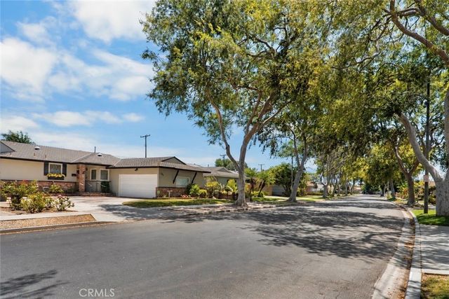 852 Kallin Avenue, Long Beach, CA 90815