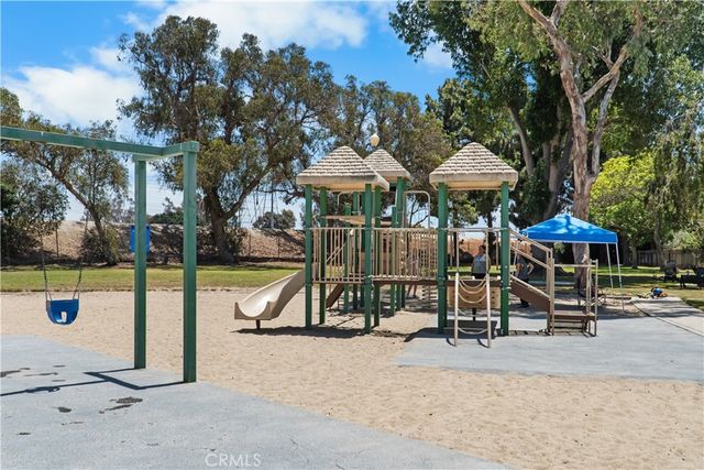 852 Kallin Avenue, Long Beach, CA 90815