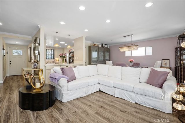 852 Kallin Avenue, Long Beach, CA 90815
